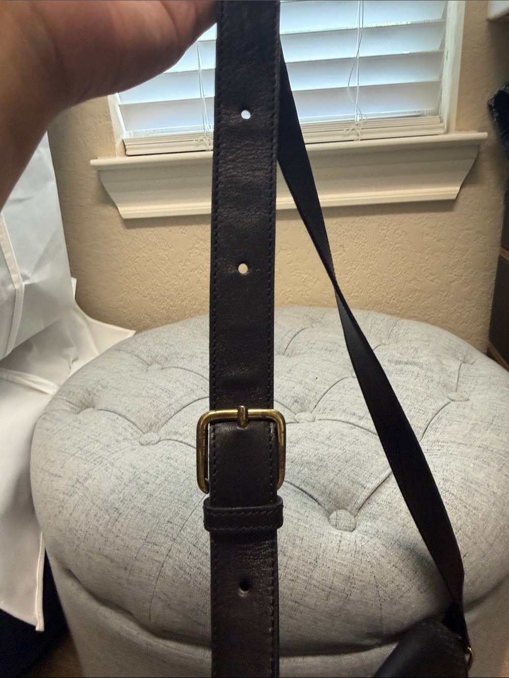 Burberrys Classic Black Leather Bag with Embossed Crest - Picture 12 of 13